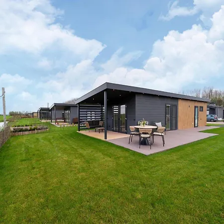 Holiday home In 't Groene Hart On The Water, Cleaning Included Oud Ade