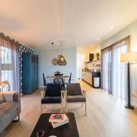 Holiday home In 't Groene Hart On The Water, Cleaning Included