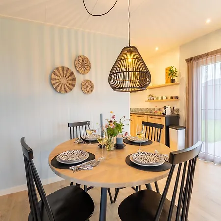 In 't Groene Hart On The Water, Cleaning Included Holiday home Oud Ade