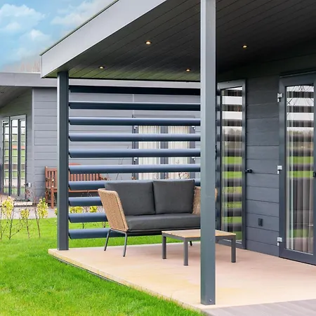 Holiday home In 't Groene Hart On The Water, Cleaning Included Oud Ade