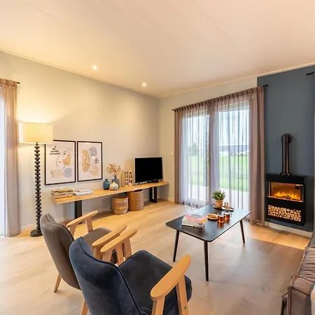 Holiday home In 't Groene Hart On The Water, Cleaning Included *
