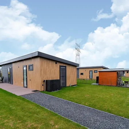 In 't Groene Hart On The Water, Cleaning Included Holiday home Oud Ade